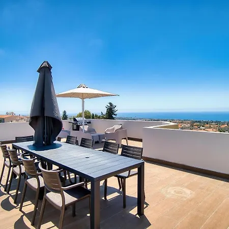 Sea View 205