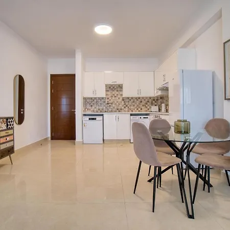 Sea View 205